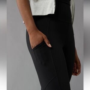 AE The Everything Pocket High-Waisted Legging